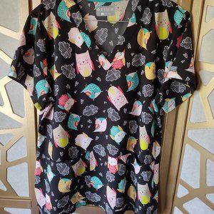 Women's Owl Print MedCouture Multicolored Scrub Top Size L